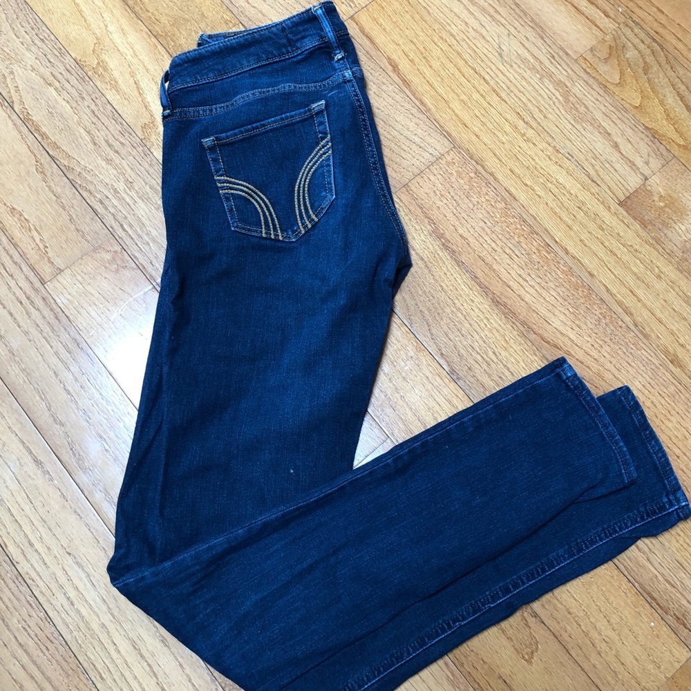 Hollister dark wash jeans, size 5L
